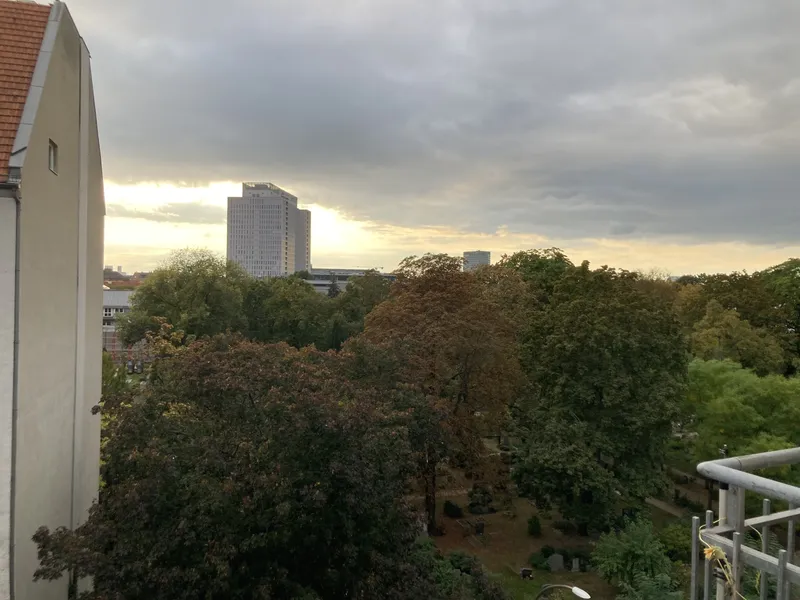 2-Zimmer-Wohnung in Bestlage mit schöner Aussicht — photo 1